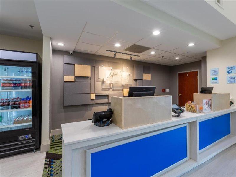 Holiday Inn Express & Suites Arlington North - Stadium Area By Ihg Extérieur photo